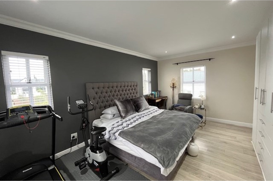 To Let 4 Bedroom Property for Rent in Croydon Olive Estate Western Cape